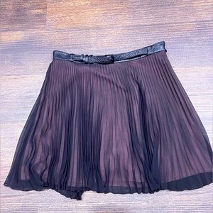 Black/pink BCBG pleated skirt size 4